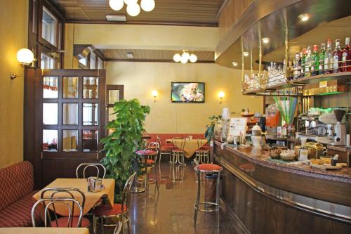 Albergo Ristorante Leon d'Oro - image 9