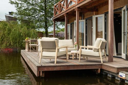 Guesthouse De Waterliefde Loosdrecht in เชนไดก์ เอน กีฟิทส์บูร์ท