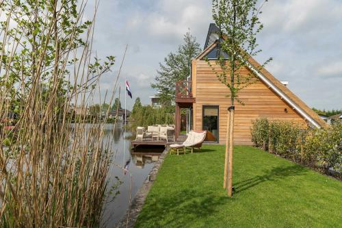 Guesthouse De Waterliefde Loosdrecht in เชนไดก์ เอน กีฟิทส์บูร์ท