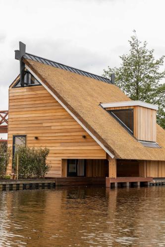 Guesthouse De Waterliefde Loosdrecht in เชนไดก์ เอน กีฟิทส์บูร์ท