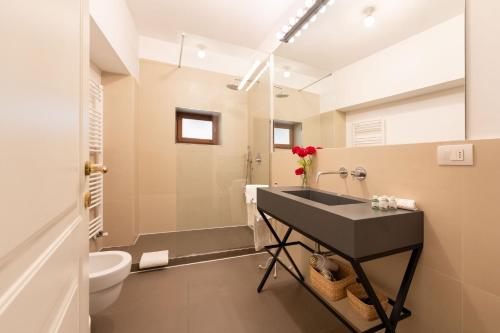 Keys of Italy -Monalda 2 Big & Small - 2 Apts nearby Palazzo Strozzi 5