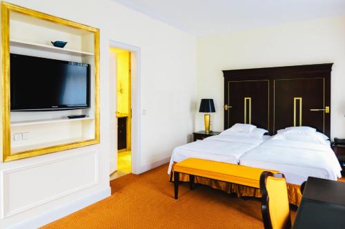 1 queen bed