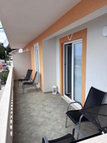 Apartmani Dva Galeba in เซลีนา