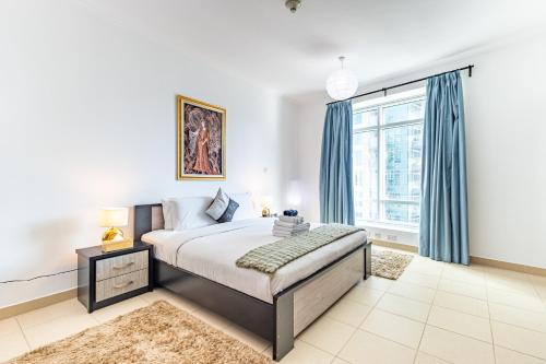 Vibrant 2BR in Burj Views - Near Dubai Mall & Burj - image 10