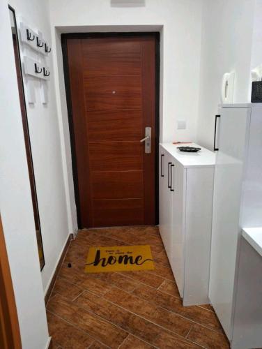 Lake Dream Apartment in Lagadin