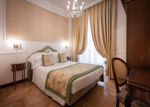 682390229 Hotel Bernini Palace