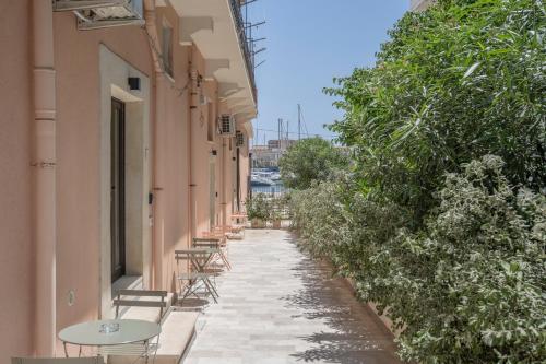 Eos - Elegant Apartments & Suites 5