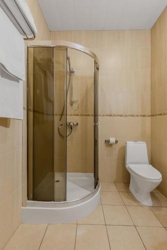 Twin Room image 6