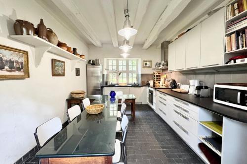 Longère d’époque au coeur d’un domaine (Longere d’epoque au coeur d’un domaine) in การ์ญัก