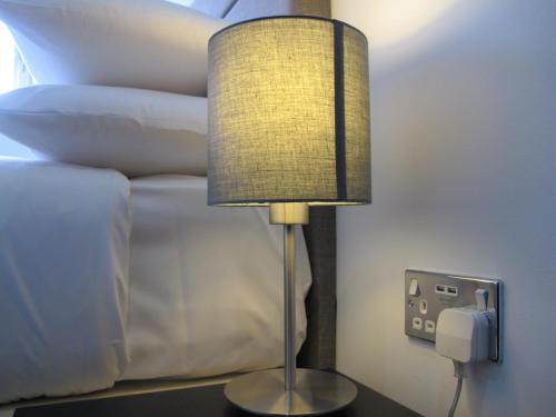 BLOOMSBURY APARTMENTS - image 10