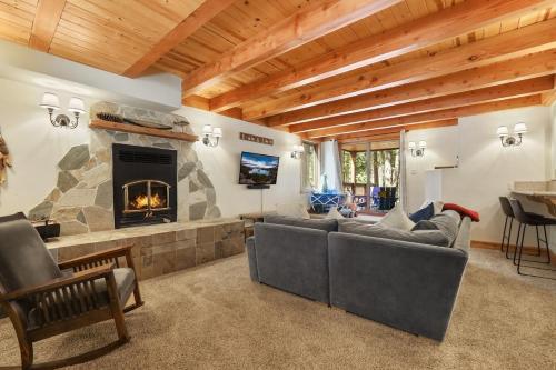 WSH1030 - Camp Westwater home in Meeks Bay (CA)