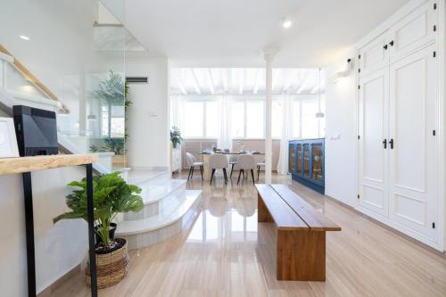 ChezmoiHomes Penthouse Boutique with terrace - image 5
