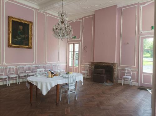 Ēdiens un dzērieni, Château de Bellignies (Chateau de Bellignies) in Amfroipret