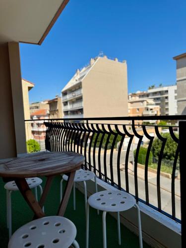 Provencal City Center Getaway near Lords Traiteur