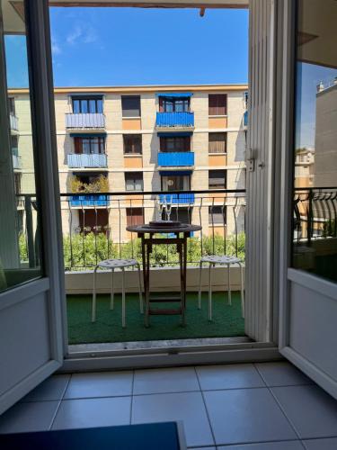 Provencal City Center Getaway near Lords Traiteur