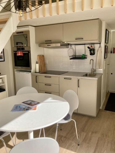 virtuve, Stuga de Lagom on Swedens west coast pearl in Hönö
