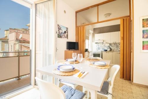  500 mt dal mare - Wifi AC Centro Città 4 posti letto in Civitanova Marche