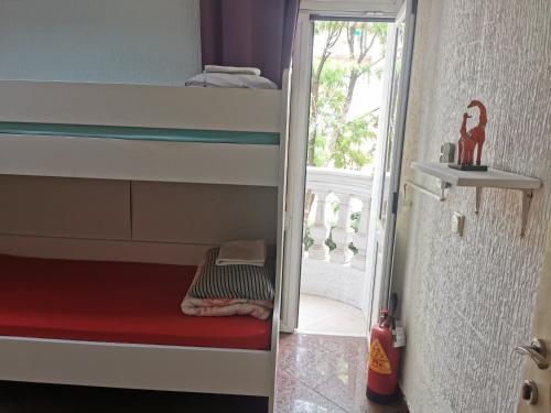 4 bunk beds