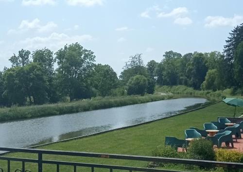 Au pont tournant chambre d'hôte Hennezel