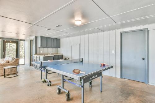 Relax & Play with Kayaks, Ping Pong & Arcade Table, Anderson (foto 7)