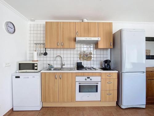 Maison 50m2 dans propriété privée à 20 minutes de la mer, Marseille (photo 7)