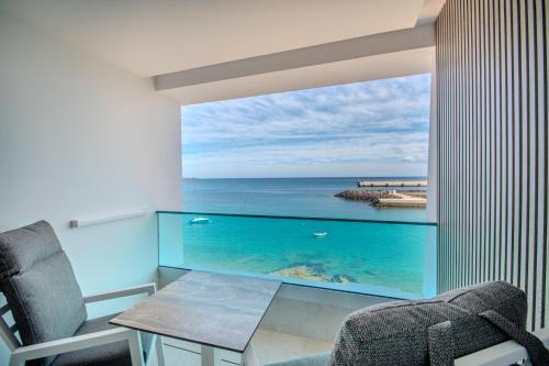 Sea Breeze Suites 3