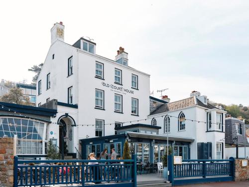 Vista exterior, Old Court House Inn in Saint Aubin