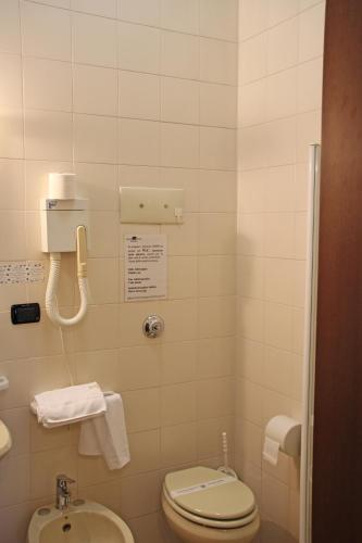 Albergo Ristorante Leon d'Oro - image 13