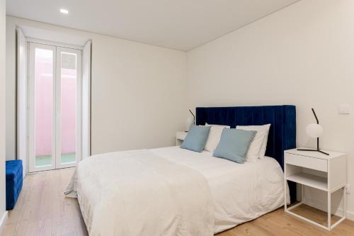 The Lisbon Hideaway 2 Bed Urban Terrace Stay - image 3