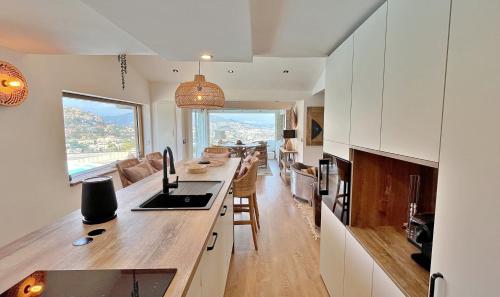 ห้องครัว, Casa SeaRock in ติอูต ซูร์ แมร์