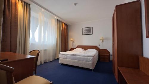 1 double bed, 1 sofa bed