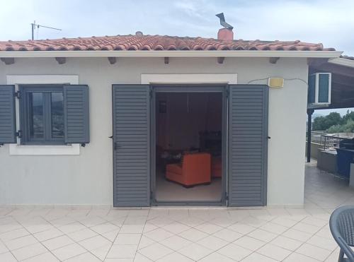 Two-Bedroom Apartment with Terrace and Sea View image 9