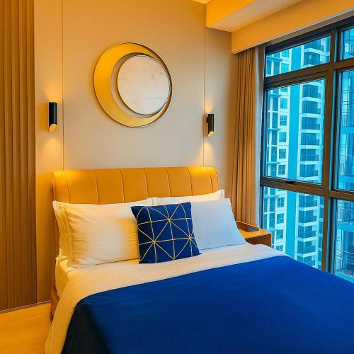 Modern & Luxury 2BR near Solaire, Okada, Airport, Manila