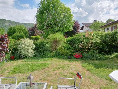 Quiet house for non smokers in เซย์โนด์