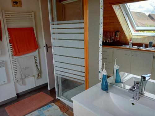 Quiet house for non smokers in เซย์โนด์