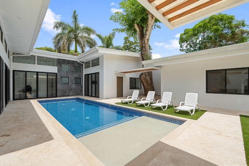 Walk to the Beach Stay in Style