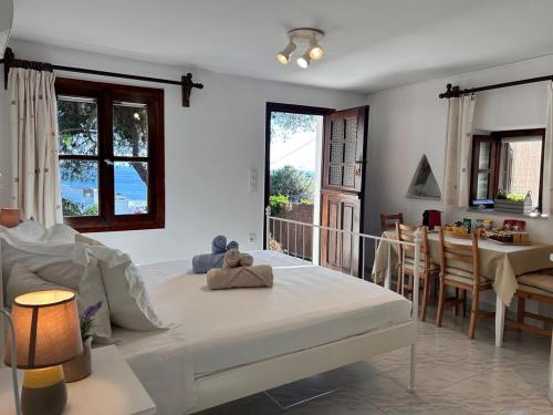 Grandpa Simos' Traditional Guest House (B) gîte à louer Agios Romanos