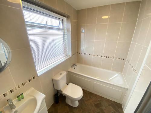 The Fern Two Bedroom Escape - image 3