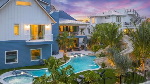 Maritime Manor