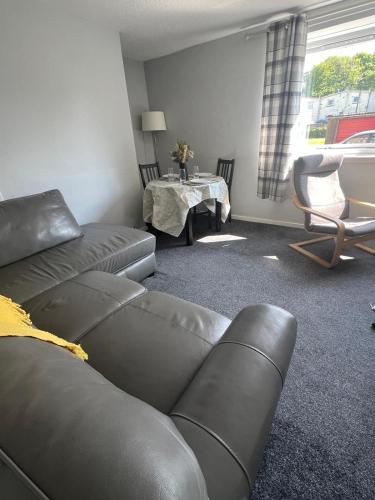Glenrothes Central Apartment - image 14