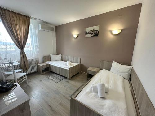 Twin Room with Bathroom