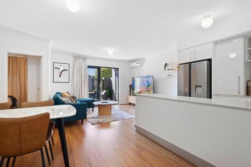 บริการและสิ่งอำนวยความสะดวก, Comfort & Convenience - A Sepal Stay in ควีนพาร์ค