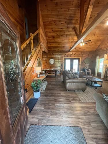 Deer Run - A Peaceful cabin hideaway in Livingston (TN)