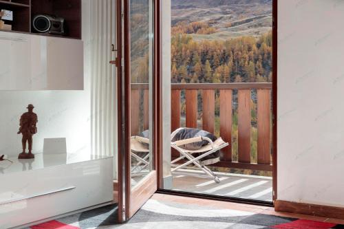 HelloCHALET- Maison Skis Aux Pieds - ski-in with boot warmer and garage
