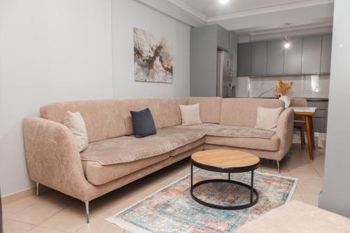 Urban Hideaway Apartment, Тирана