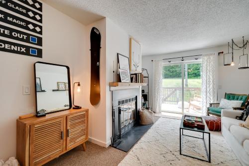Ski-InandSki-Out Magic Mountain Condo with Deck! in Londonderry, USA