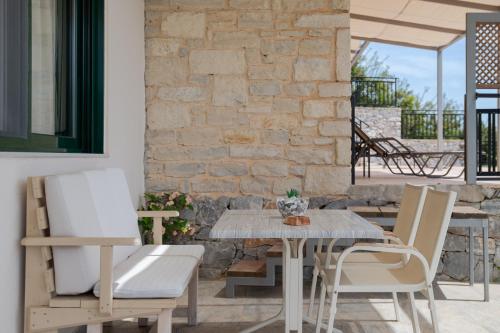 Souda Bay Loggia - image 3