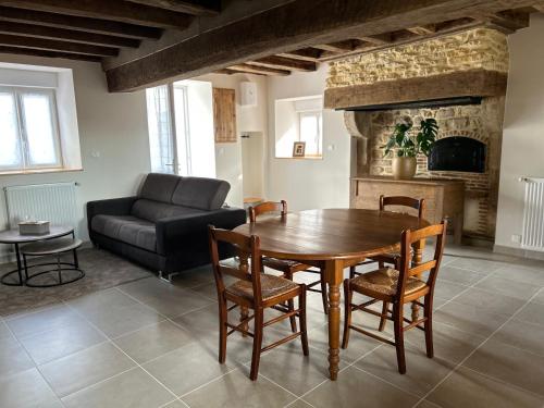 Maison de campagne rénovée (Maison de campagne renovee) in Montaron
