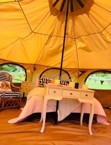 Farmstay riverside YURT firepit bbq activities