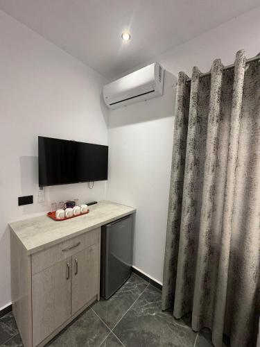 Two-Bedroom Apartment image 4